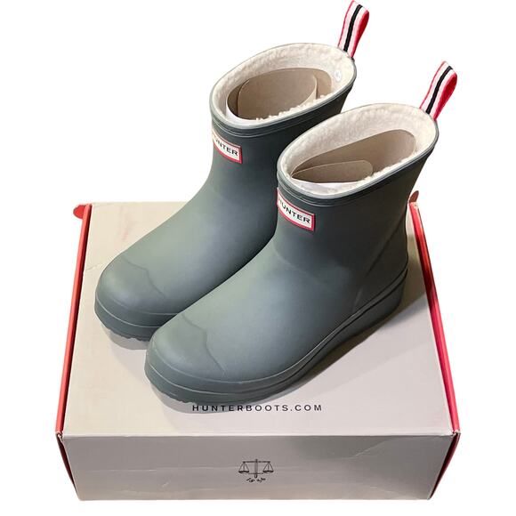 EUC Women’s Hunter Play Short Sherpa Insulated Boots Size 9 - Picture 1 of 6